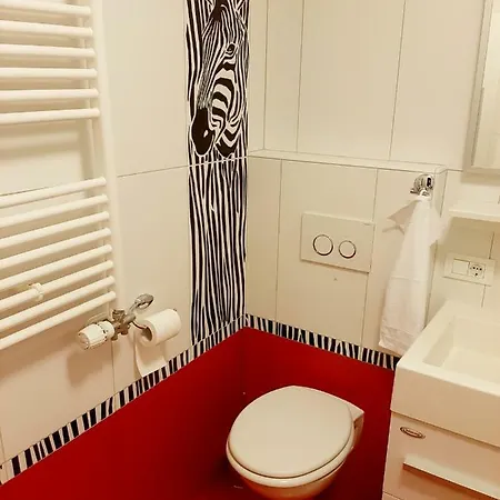 Cosy Private Room, Well Accessible 2,5 Km From Centre Séjour chez l'habitant